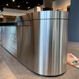 Bàn quầy bọc inox